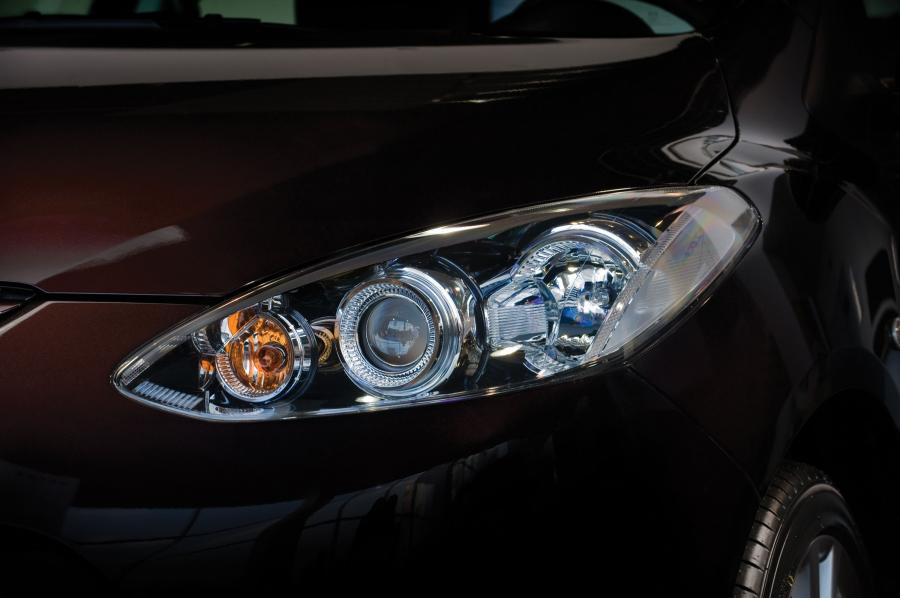  Mazda2 2010 года  (фото 100 из 183)